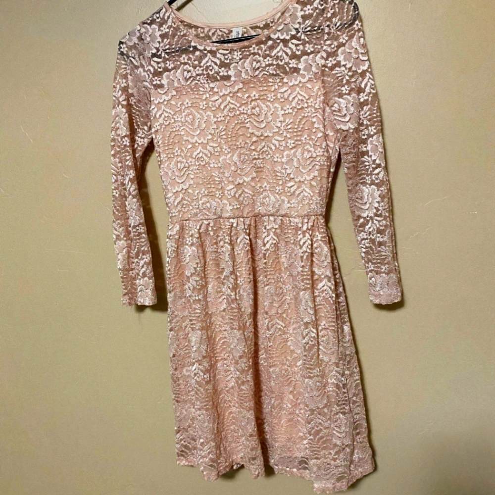 Lace dress